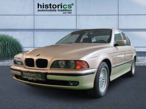 Image 2/13 of BMW 528i (1997)