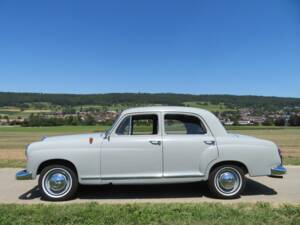 Image 3/19 of Mercedes-Benz 180 b (1960)