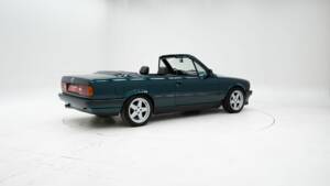 Afbeelding 2/15 van BMW 318i (1991)