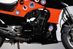 Afbeelding 38/50 van Kawasaki GPz 900 R Ninja (1984)