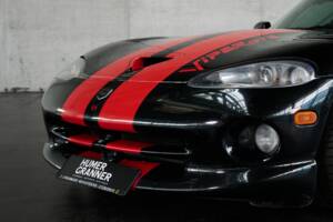 Image 5/50 of Dodge Viper GTS (2005)