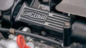 Bild 52/81 von Jaguar E-Type V12 (2+2) (1971)