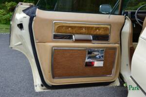 Image 20/50 de Buick Electra 225 Hardtop (1976)