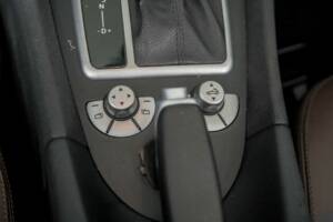Immagine 37/50 di Mercedes-Benz SLK 200 Kompressor (2004)