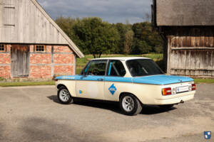 Image 2/80 de BMW 2002 (1975)