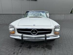 Image 7/50 of Mercedes-Benz 280 SL (1969)
