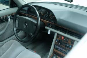 Bild 23/50 von Mercedes-Benz 500 SE (1990)