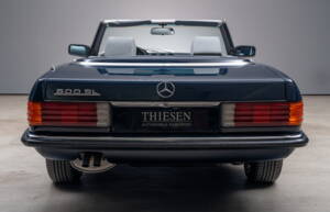 Bild 22/24 von Mercedes-Benz 500 SL (1983)