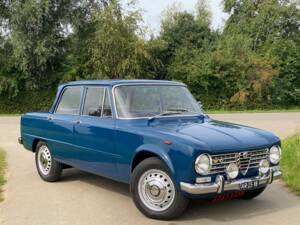 Image 4/75 of Alfa Romeo Giulia 1300 TI (1966)