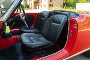 Image 43/50 of Alfa Romeo Giulia 1600 Spider (1964)