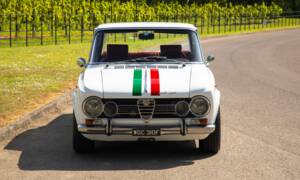 Image 6/50 de Alfa Romeo Giulia Nuova Super 1600 (1968)