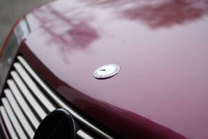 Image 17/95 of Mercedes-Benz 300 SL (1993)