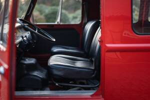 Image 24/52 of Renault Estafette (1977)