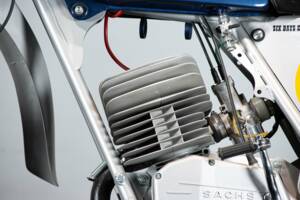 Immagine 32/50 di SWM DUMMY (1975)