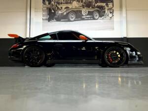 Bild 33/50 von Porsche 911 GT3 RS (2008)