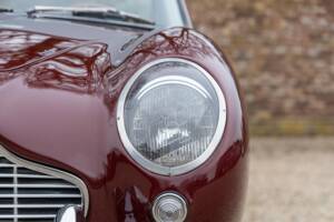 Image 41/50 de Aston Martin DB 5 Vantage (1965)