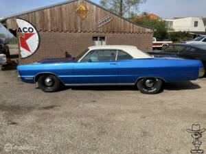 Image 4/44 de Plymouth Sport Fury (1970)