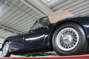 Image 10/50 de Jaguar XK 140 DHC (1957)