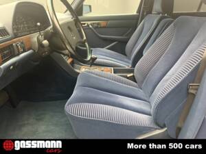 Image 11/15 of Mercedes-Benz 300 SE (1991)
