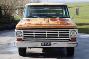 Image 5/52 of Ford F-100 (1967)
