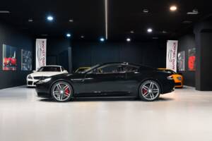 Image 2/38 of Aston Martin Virage (2012)