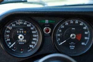 Image 35/78 de Jaguar E-Type (1969)