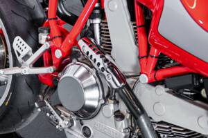 Image 13/46 of Ducati DUMMY (2002)