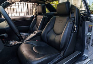 Image 27/33 of Mercedes-Benz SL 600 (2002)