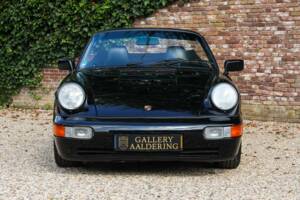 Image 33/50 de Porsche 911 Carrera 2 (1991)