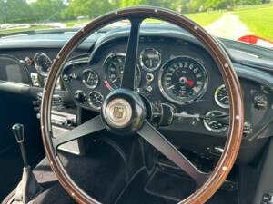 Bild 62/100 von Aston Martin DB 6 Vantage (1965)