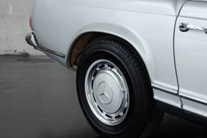 Image 29/50 de Mercedes-Benz 280 SL (1970)