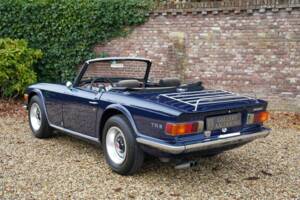 Image 29/50 of Triumph TR 6 PI (1972)