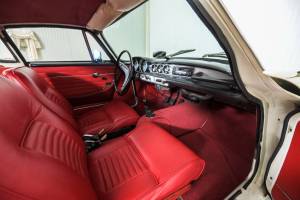 Bild 14/50 von Volvo 1800 S (1968)