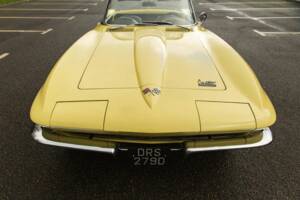 Bild 35/50 von Chevrolet Corvette Sting Ray Convertible (1966)