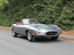 Imagen 1/19 de Jaguar E-Type 4.2 (1967)