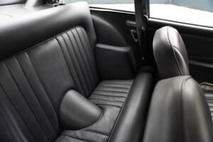 Image 27/41 de Aston Martin DB 5 (1964)