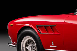 Image 10/28 of Ferrari 275 GTS (1965)