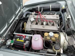 Image 28/53 of Alfa Romeo 1750 GT Veloce (1971)