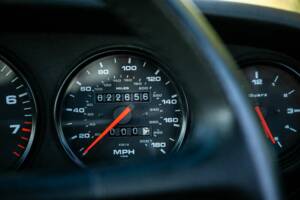 Image 10/38 of Porsche 911 Carrera 4 (1990)