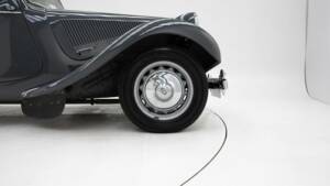 Image 10/15 de Citroën Traction Avant 11 BL (1950)