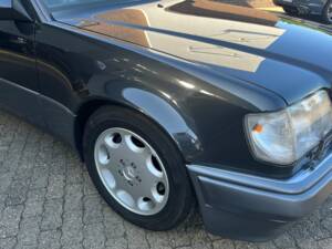 Imagen 38/64 de Mercedes-Benz E 500 (1993)