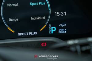 Image 21/23 of Porsche Taycan 4S Sport Turismo (2022)