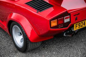 Bild 33/43 von Lamborghini Countach LP 5000 S QV (1988)