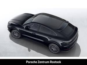 Bild 4/7 von Porsche Cayenne Coupé E-Hybrid (2022)