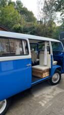 Image 4/9 of Volkswagen T2 a&#x2F;b (1972)