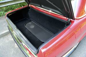 Image 35/50 of Mercedes-Benz 300 SL (1988)