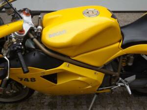 Immagine 34/50 di Ducati 748 Biposto (2000)