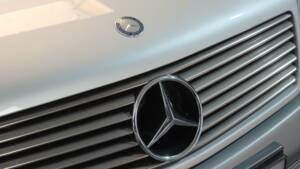 Image 23/51 of Mercedes-Benz 500 SL (1992)