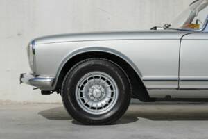 Imagen 12/41 de Mercedes-Benz 280 SL (1971)