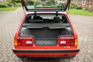 Bild 18/37 von BMW 316i Touring (1991)